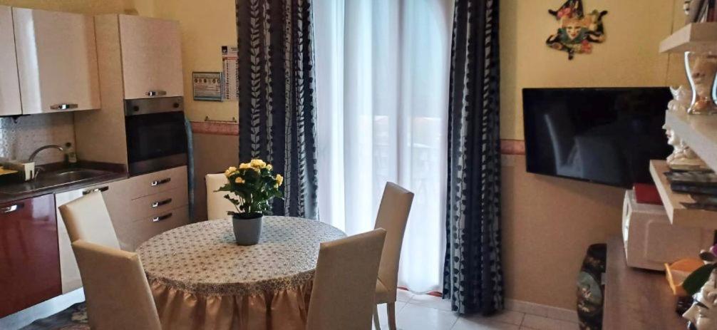 Apartments Mikros 지아르디니낙소스 외부 사진